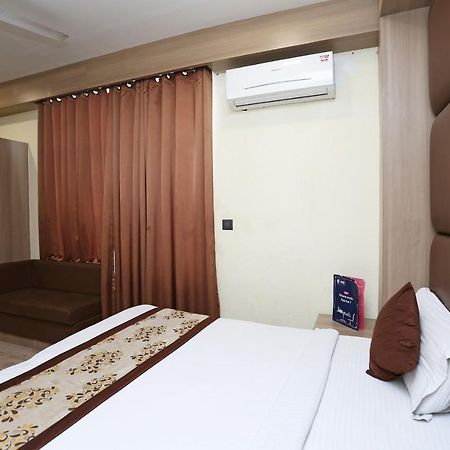 Capital O 5663 Gs Inn Chinhat Εξωτερικό φωτογραφία