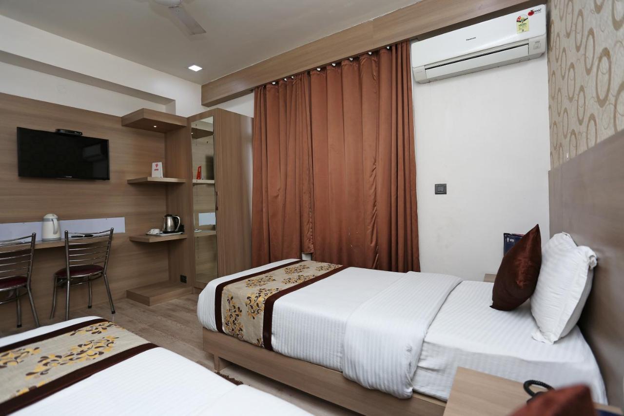 Capital O 5663 Gs Inn Chinhat Εξωτερικό φωτογραφία