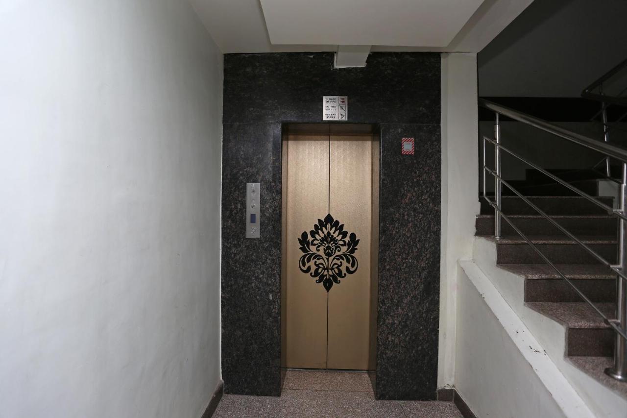 Capital O 5663 Gs Inn Chinhat Εξωτερικό φωτογραφία