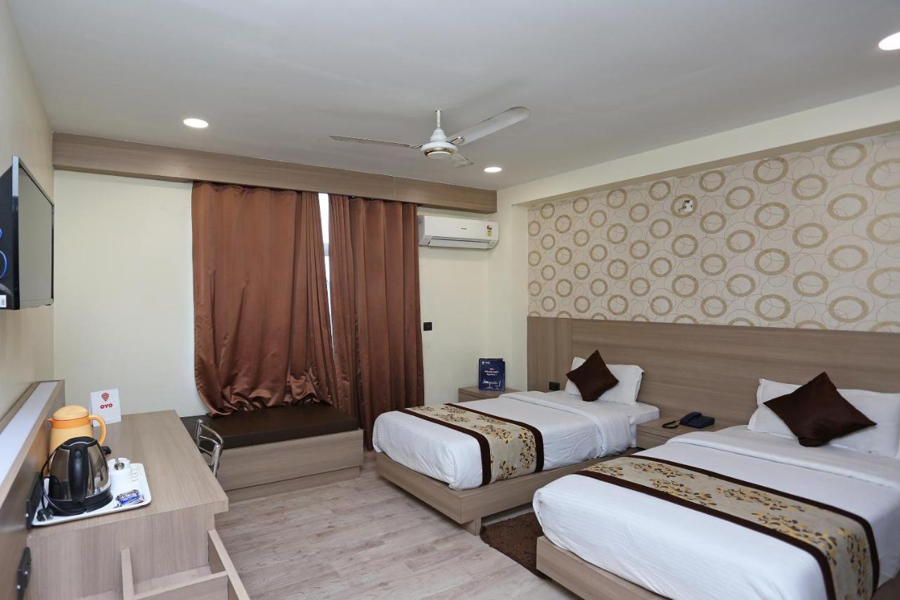 Capital O 5663 Gs Inn Chinhat Εξωτερικό φωτογραφία