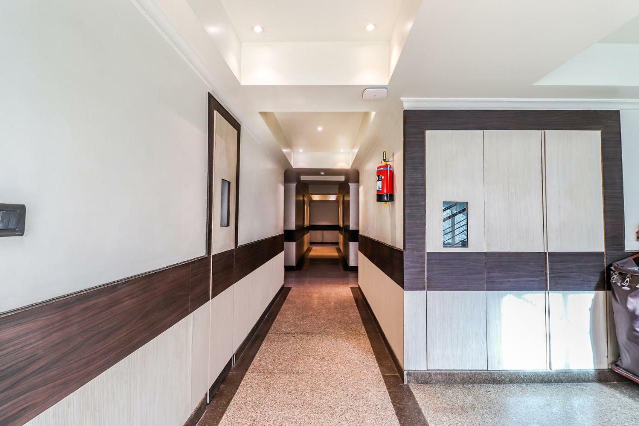 Capital O 5663 Gs Inn Chinhat Εξωτερικό φωτογραφία